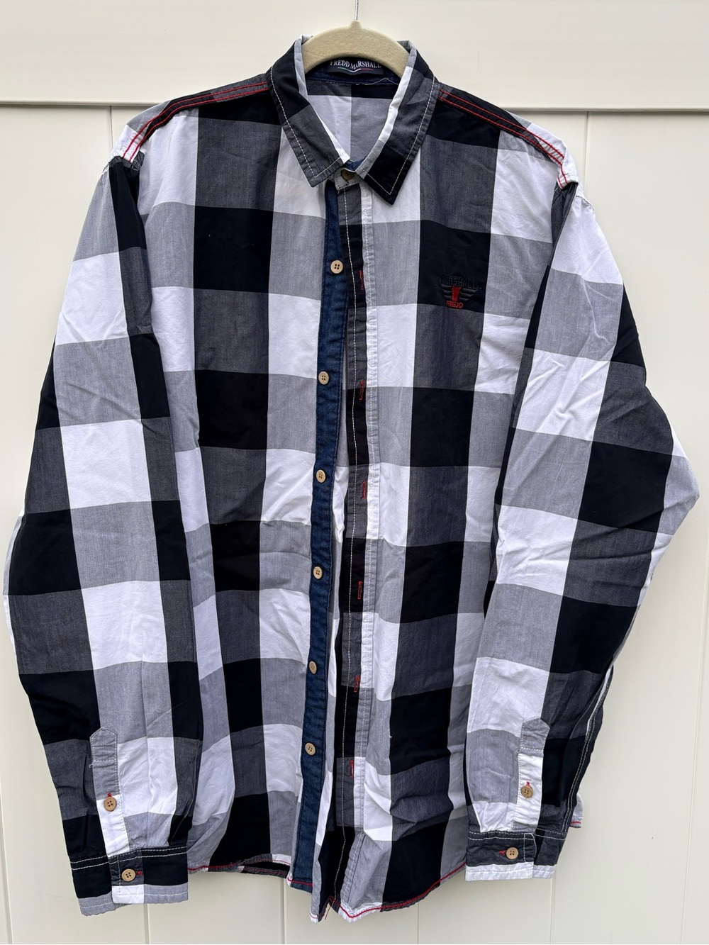 FREDD MARSHALL 1973 - black/white Buffalo plaid button down
Size XL
